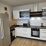 Helios Design - Altbau Dg Mit Lift&parkplatz - Elbe&altstadt - S-bahn Nach Dresden Apartment Meißen