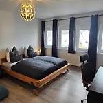 Helios Design - Altbau Dg Mit Lift&parkplatz - Elbe&altstadt - S-bahn Nach Dresden * Meißen