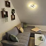 Helios Design - Altbau Dg Mit Lift&parkplatz - Elbe&altstadt - S-bahn Nach Dresden Apartment