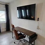 Helios Design - Altbau Dg Mit Lift&parkplatz - Elbe&altstadt - S-bahn Nach Dresden *