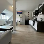 Helios Design - Altbau Dg Mit Lift&parkplatz - Elbe&altstadt - S-bahn Nach Dresden