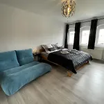 Helios Design - Altbau Dg Mit Lift&parkplatz - Elbe&altstadt - S-bahn Nach Dresden Apartment