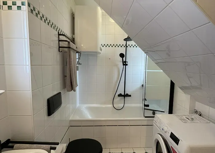Helios Design - Altbau Dg Mit Lift & Parkplatz - Elbe & Altstadt - S-bahn Nach Dresden Lejlighed