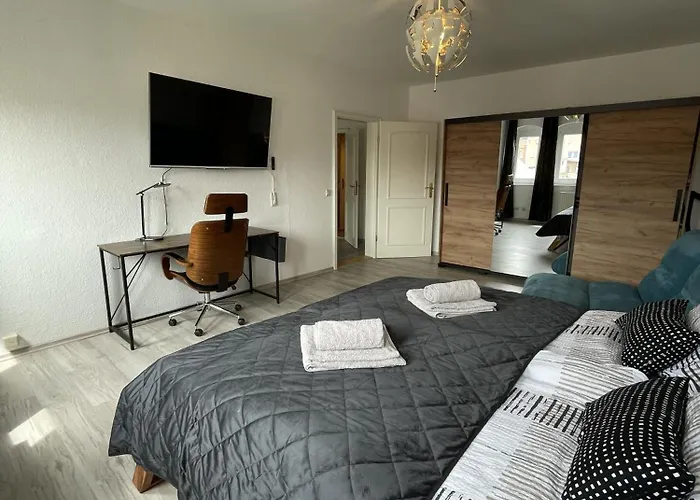 Helios Design - Altbau Dg Mit Lift & Parkplatz - Elbe & Altstadt - S-bahn Nach Dresden Lejlighed