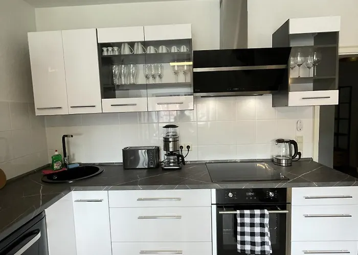 Helios Design - Altbau Dg Mit Lift & Parkplatz - Elbe & Altstadt - S-bahn Nach Dresden Lejlighed